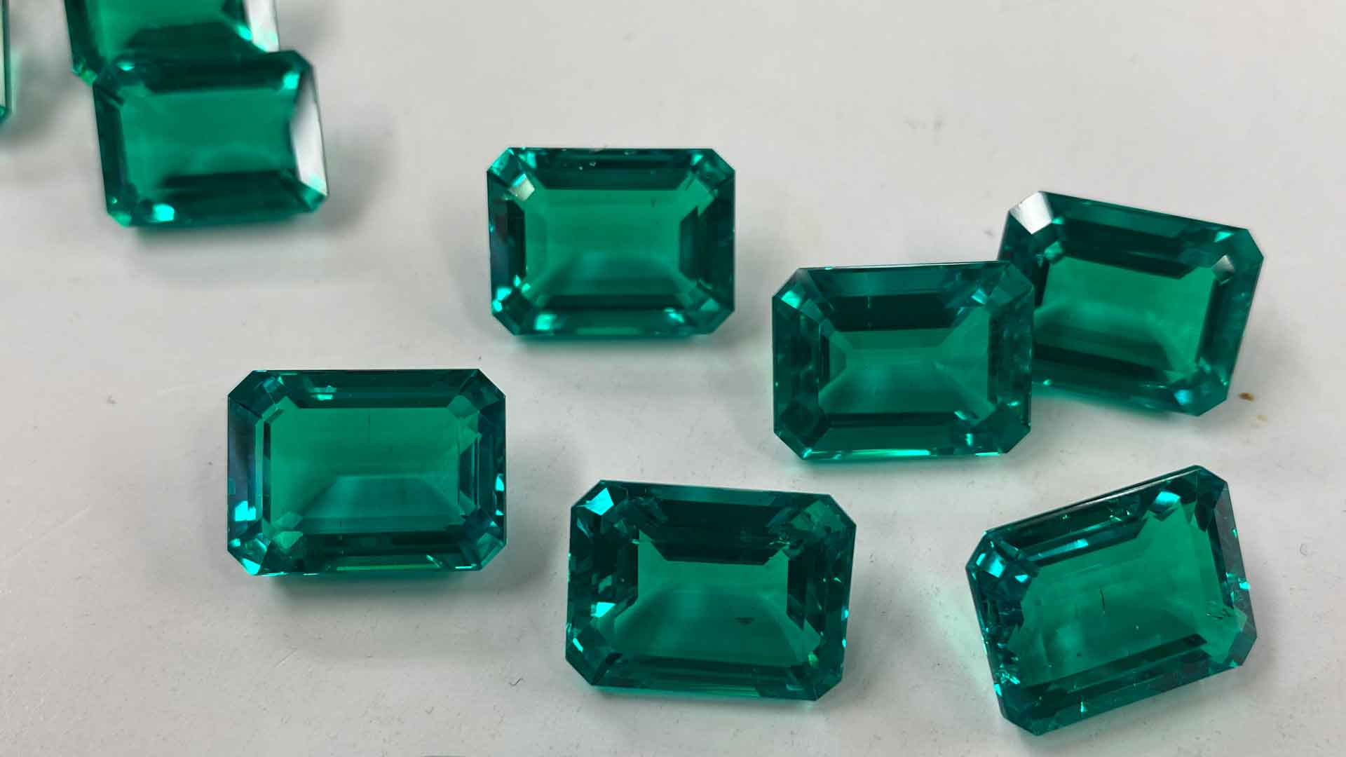 Lab Grown Emeralds/ Lab Created Emeralds